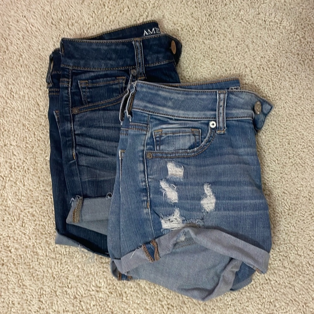 Bundle of 2 American Eagle Midi Shorts in Size 2